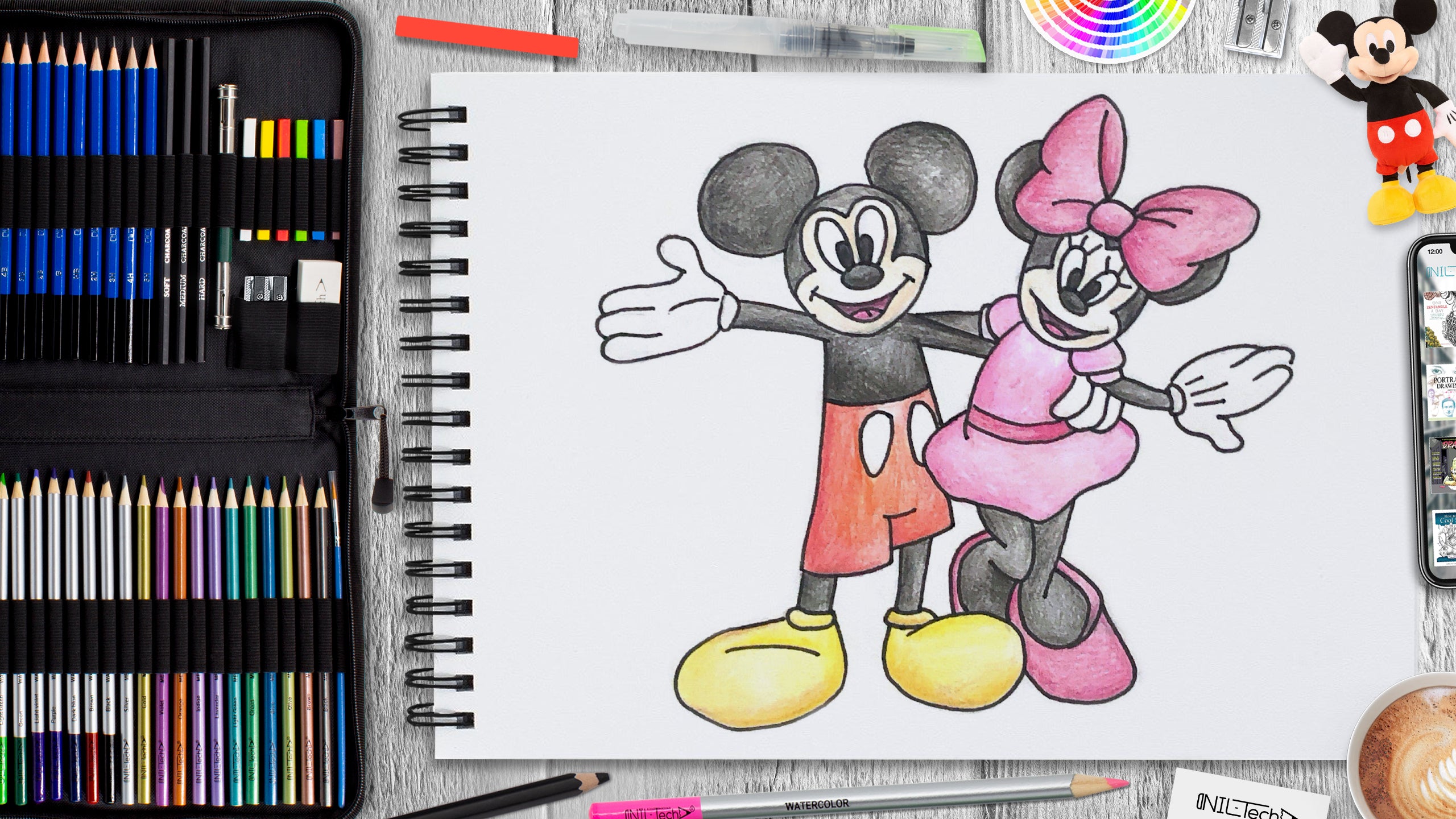 How to Draw Minnie and Mickey Mouse